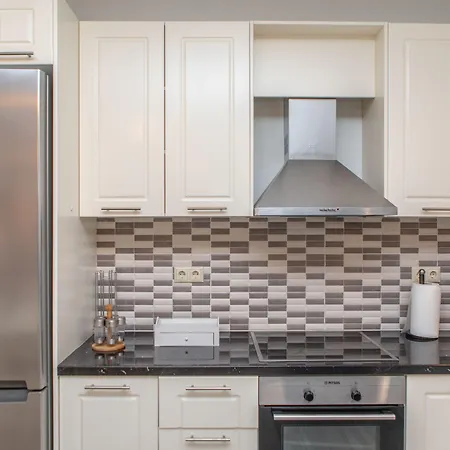 Naxos Illusion Nikos Verikokos Lejlighed *