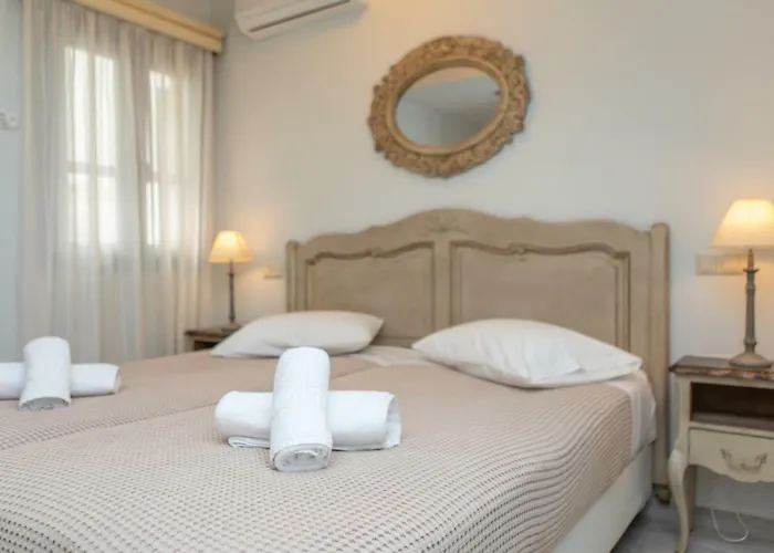 Naxos Illusion Nikos Verikokos Naxos City